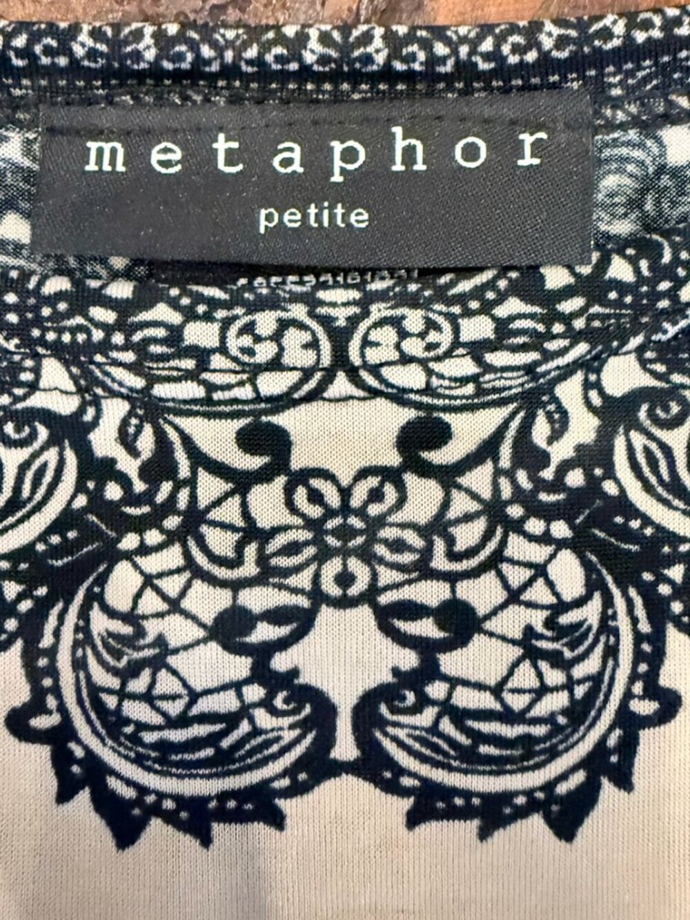 Metaphor  Beige Black Ornate Print Poncho Blouse Large Petite Flowy Top - Picture 3 of 3